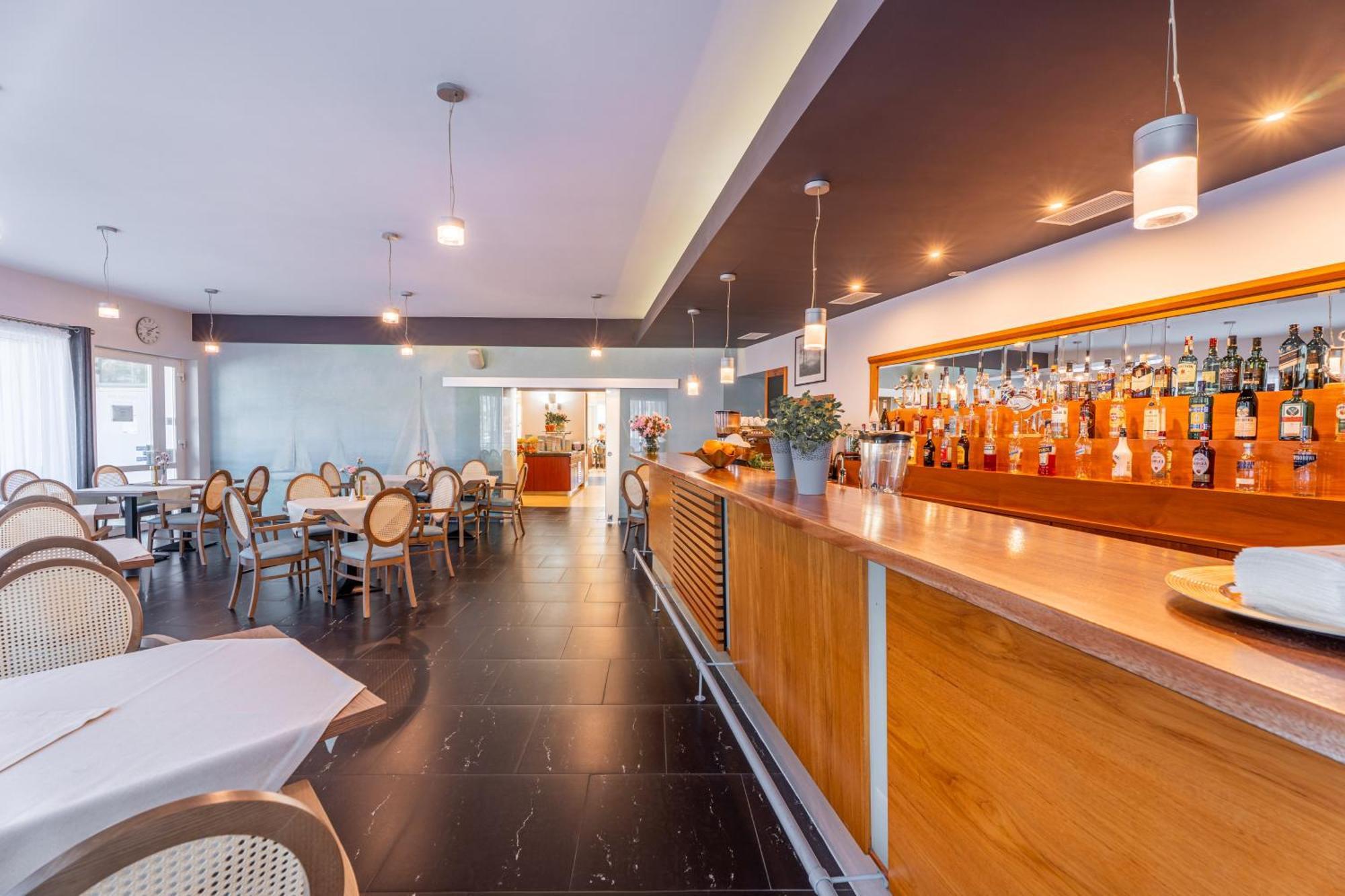 巴吉斯凯&夏比卡温泉酒店 米兹多洛杰 外观 照片